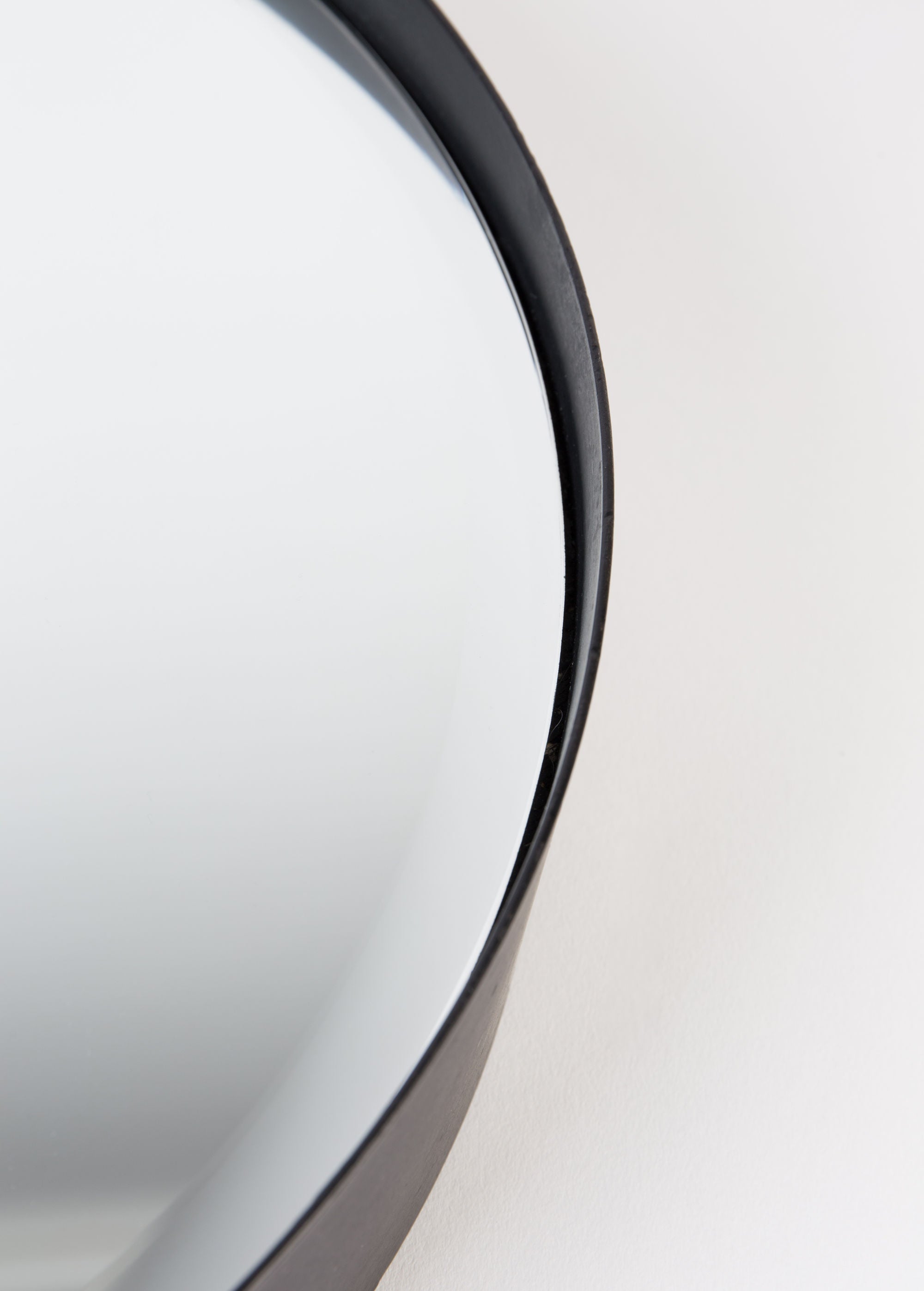 Raj Black Round Wall Mirror Medium